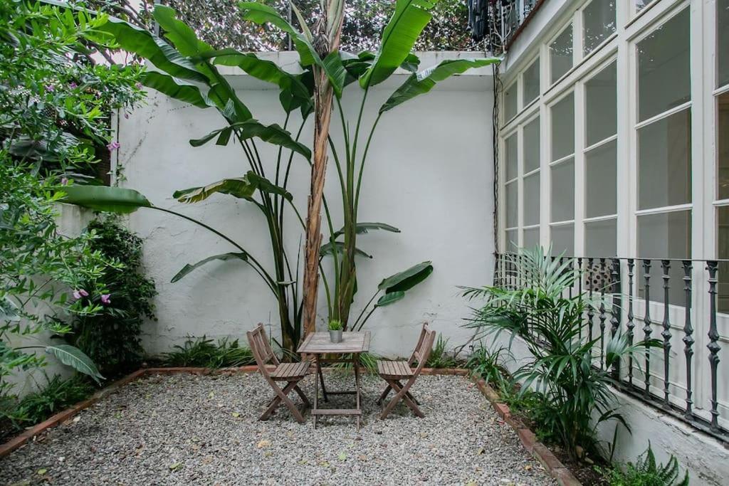 Canela Homes Patio Barcelona