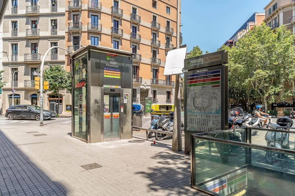 Canela Homes Patio * Barcelona
