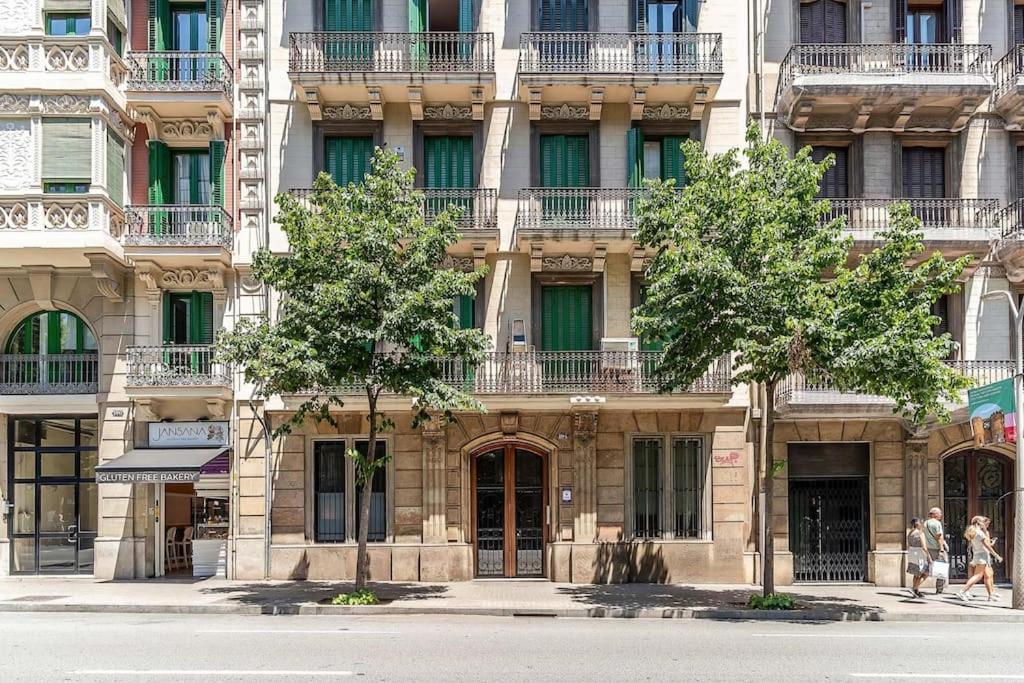 Canela Homes Patio Barcelona
